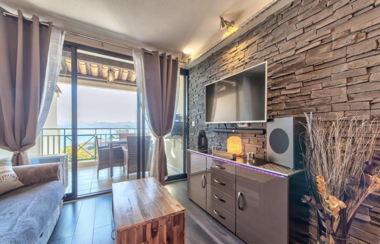 Appt Vue Mer Exceptionnelle Sur Baie De Cannes Exterior foto